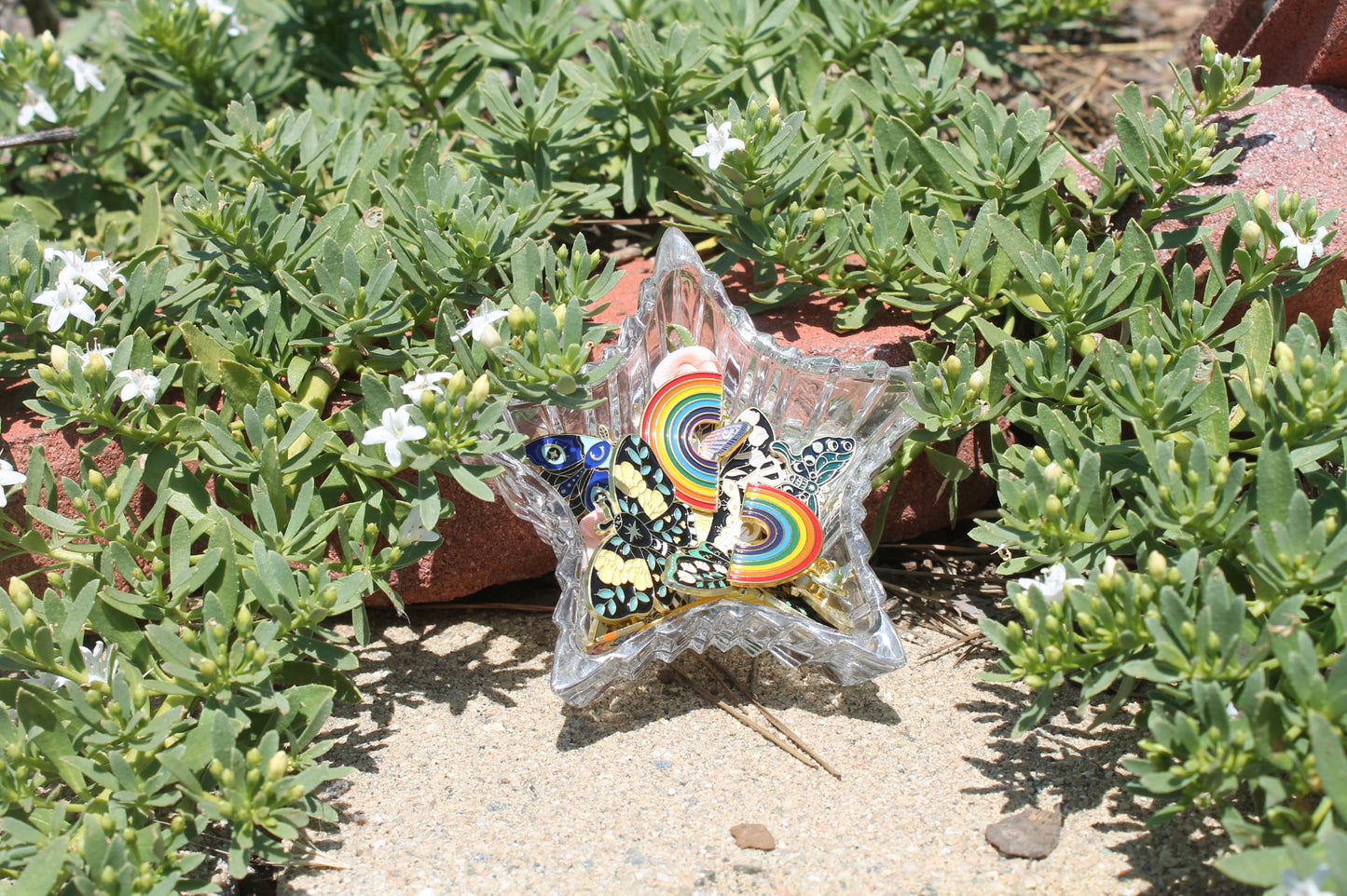 Every order now comes with a splendid butterfly pin 🦋✨ ($30 dollar minimum)