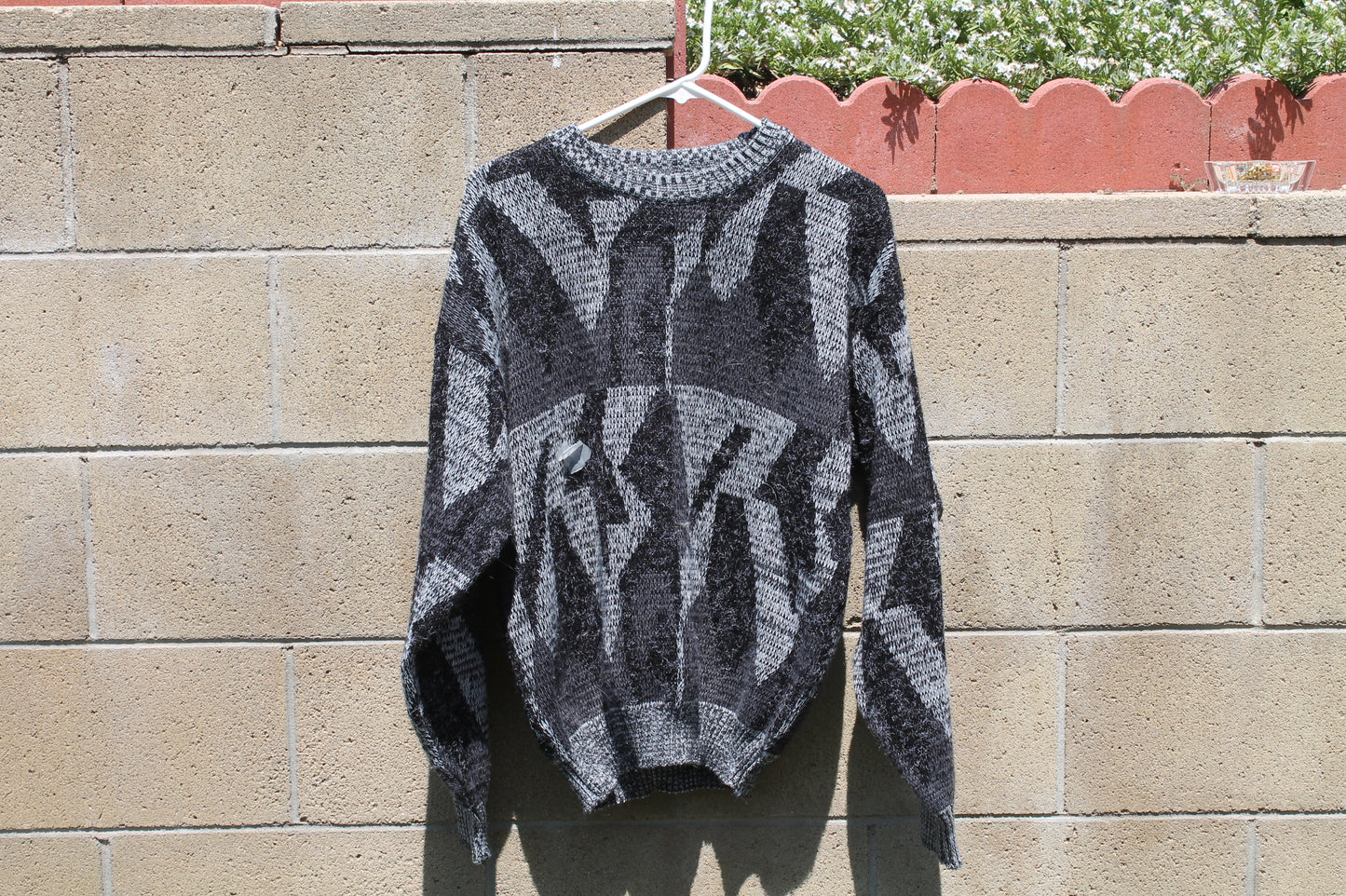 Acrylic pullover